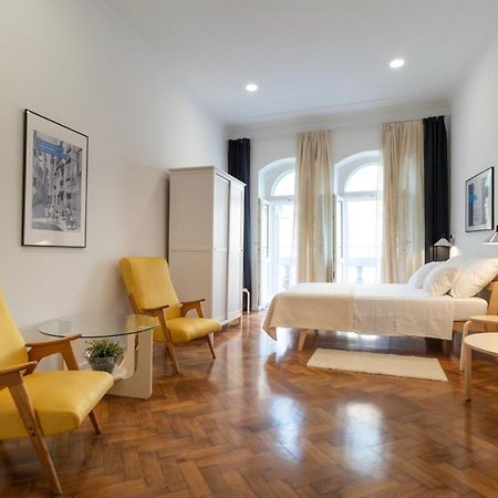 Mimi Carera Apartment & Room ロヴィニ エクステリア 写真